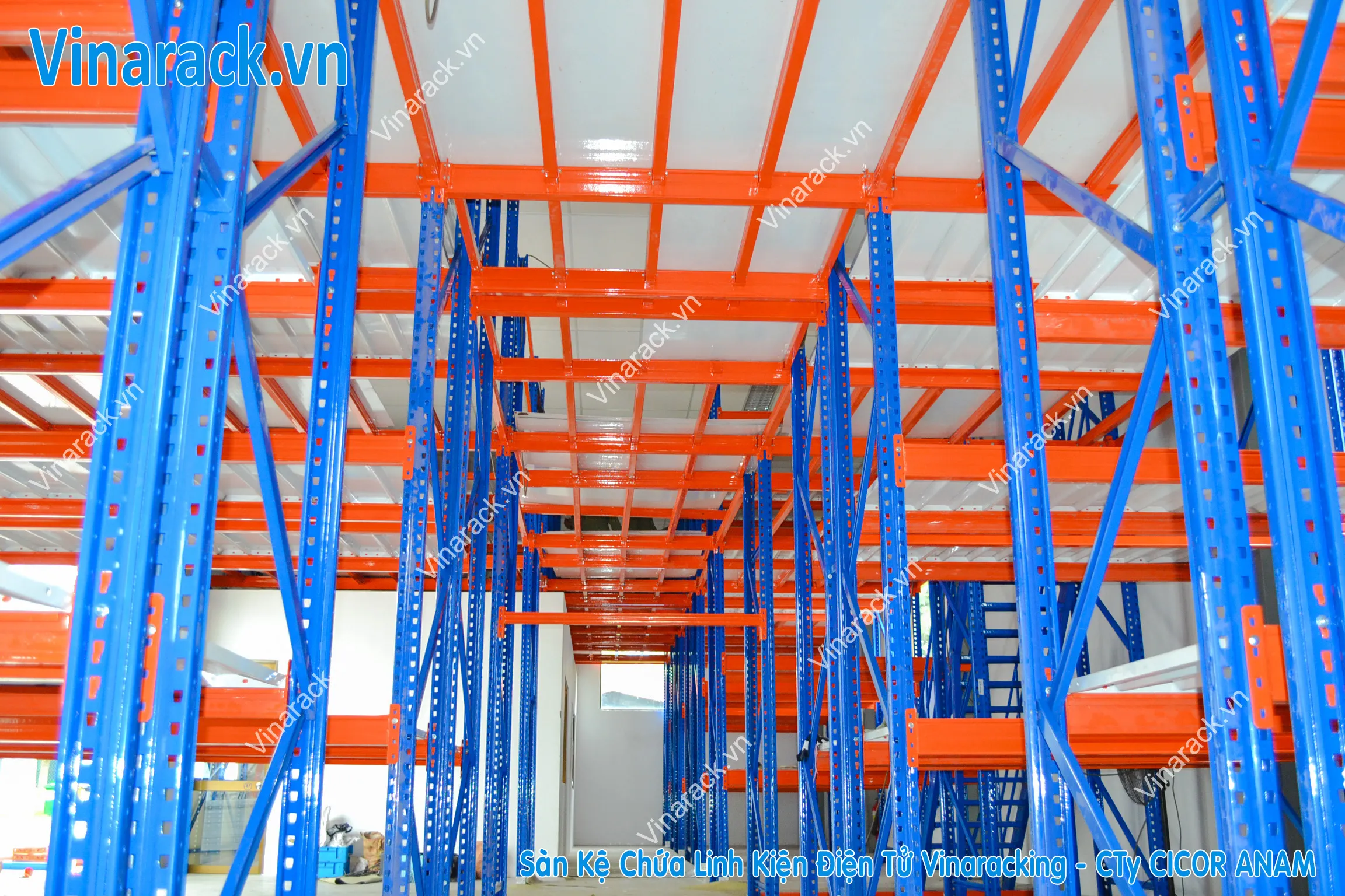 kệ sàn một tầng kết hợp