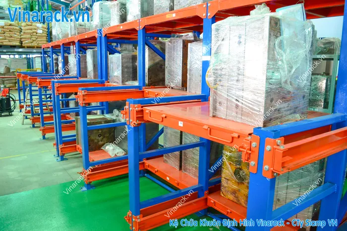 Kệ chứa khuôn mẫu