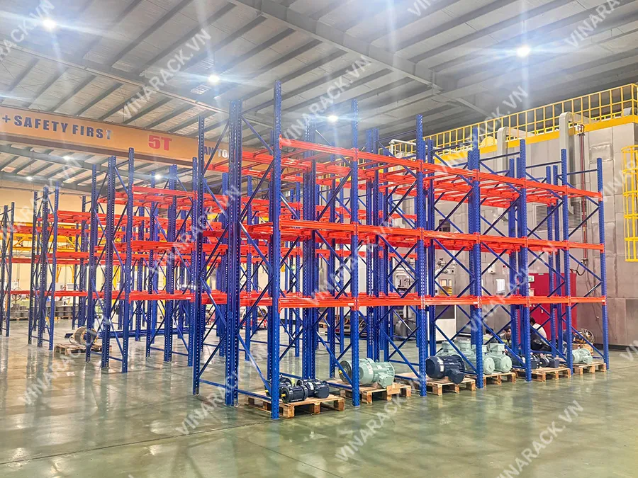 Hình ảnh hệ thống kệ kho hàng do Unirack thiết kế, sản xuất và lắp đặt trong những dự án gần đây nhất