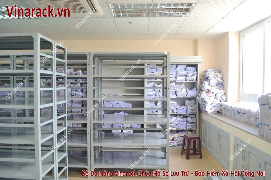Thi công hệ thống kệ lưu trữ hồ sơ doanh nghiệp